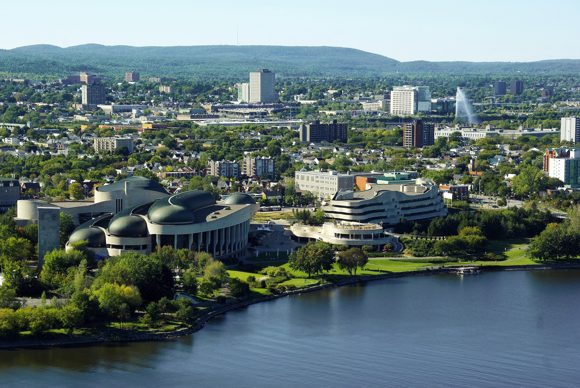 Ottawa's Hidden Gems: Must-Visit Landmarks and Historical Sites Travel Guide