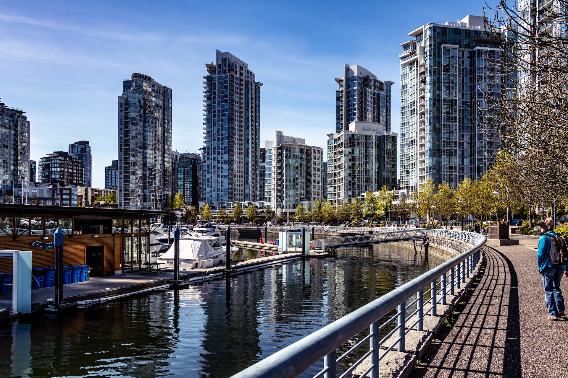 Discover Vancouver's Must-See Landmarks and Attractions: An Unforgettable Experience